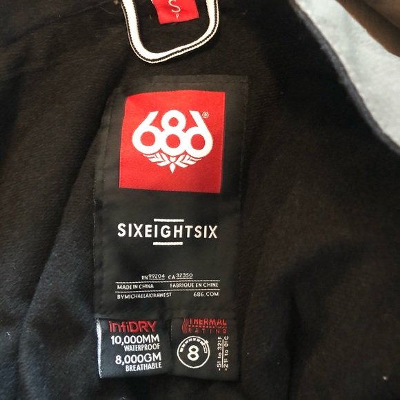 SOLD—-686 Snowboarding Pants - Picture 5 of 6